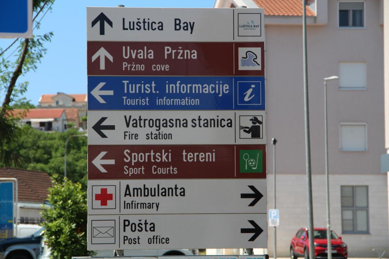 רדוביצ'י Apartments Lustica מראה חיצוני תמונה